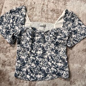 Abercrombie and fitch cropped top